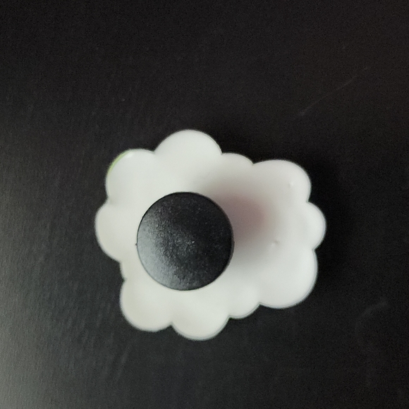 💥 5/$15 Croc Charm - Picture 2 of 2